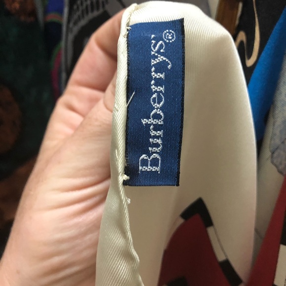 Authentic Vintage Burberry Silk Scarf Rare - Picture 3 of 7